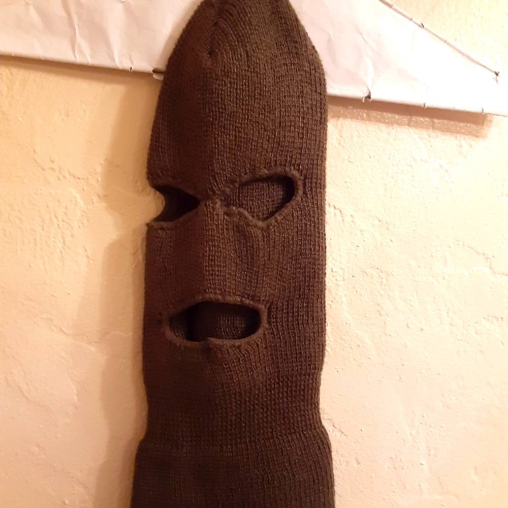 Men's Winters face Scully
